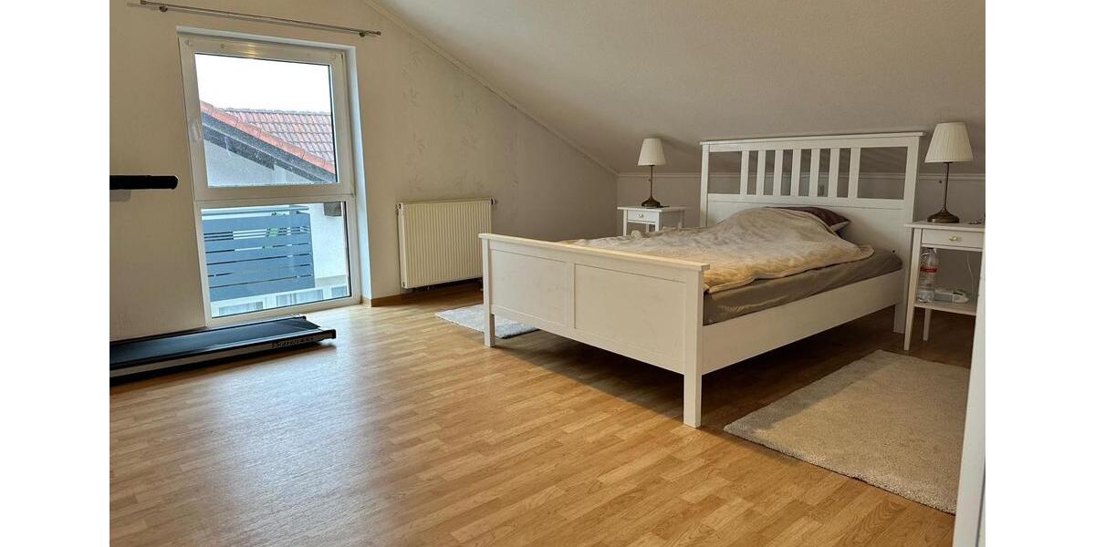 Dachgeschoßwohnung Korbach - 3 Zimmer, 113 m&sup2;, 900&euro; | Angebot:25859901