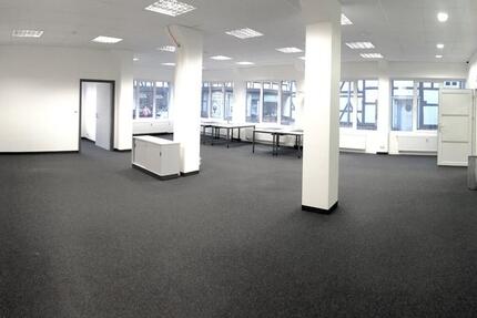 Büro Praxis Fläche in Innenstadtlage Erdgeschoss & OG Teilbar, Barrierefrei , Beleuchtung CAT6 zimmer