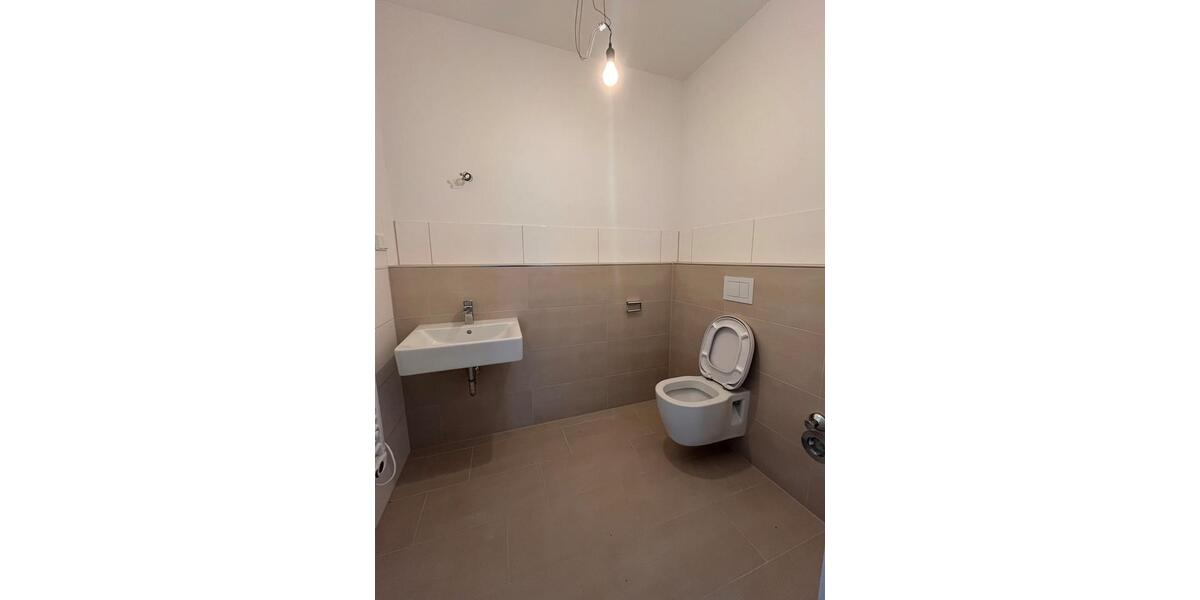 Gewerbeobjekt Düsseldorf Stadtbezirk 10 - 1.700&euro; | Angebot:25351367