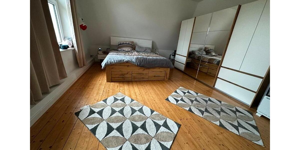 Etagenwohnung Isernhagen - 6 Zimmer, 190 m&sup2;, 1.249&euro; | Angebot:26705850