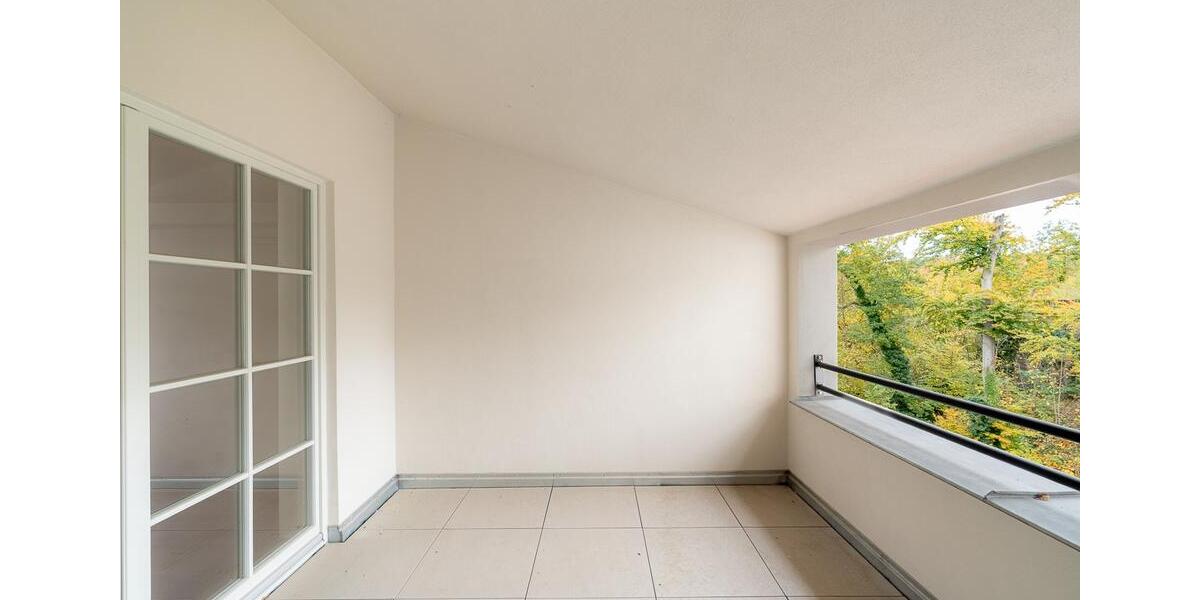 Exklusives Penthouse im denkmalgeschützten Lahmann-Sanatorium. 4 zimmer