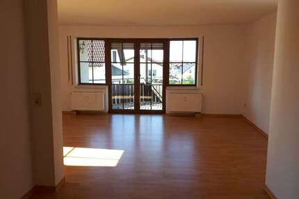 Wohnung Schkopau Ermlitz - 2 Zimmer, 93 m&sup2;, 885&euro; | Angebot:25135999