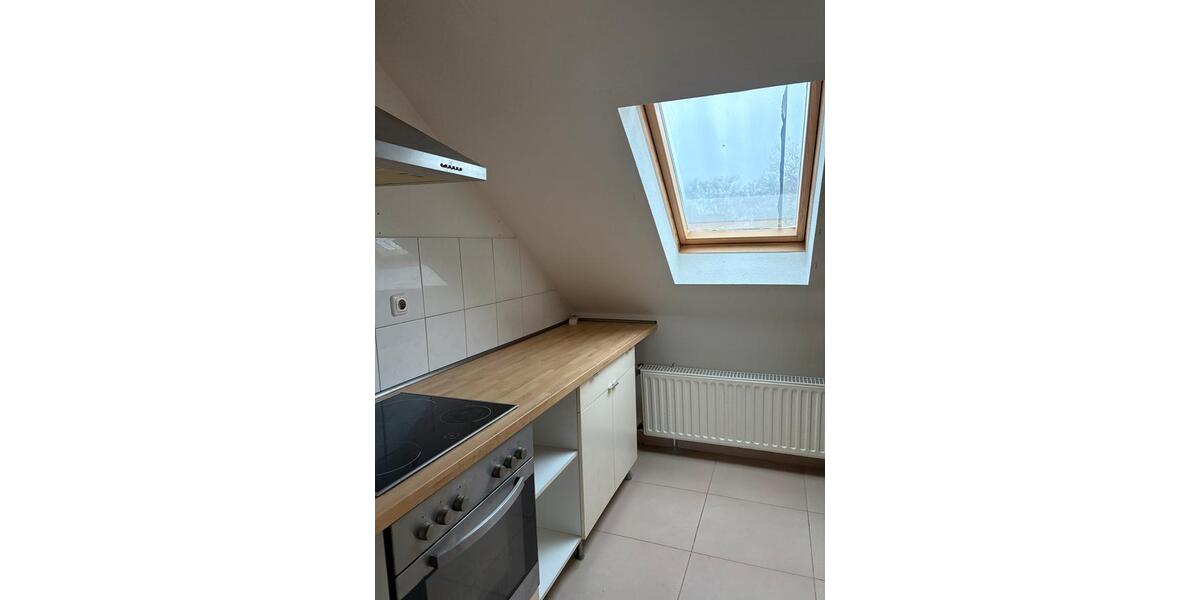 Dachgeschoßwohnung Gelsenkirchen Gelsenkirchen-Mitte - 2 Zimmer, 50 m&sup2;, 435&euro; | Angebot:25859720