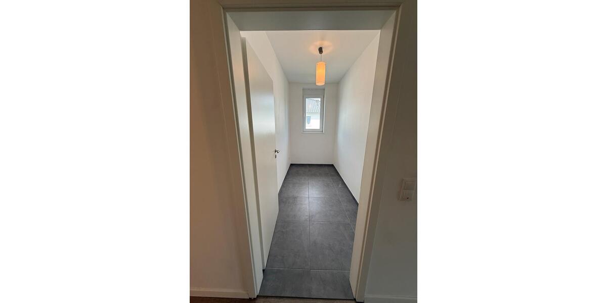 Erdgeschoßwohnung Selters (Westerwald) - 3 Zimmer, 90 m&sup2;, 1.200&euro; | Angebot:26647781