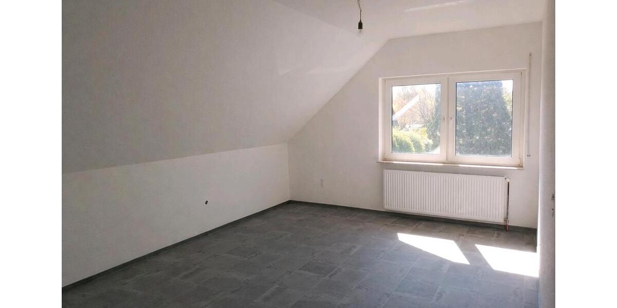 Etagenwohnung Bösel - 4 Zimmer, 95 m&sup2;, 850&euro; | Angebot:25060490