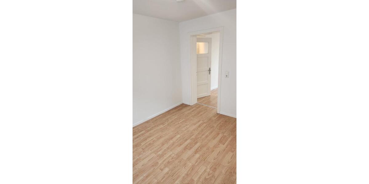 Etagenwohnung Wuppertal Brill - 2 Zimmer, 35 m&sup2;, 300&euro; | Angebot:26688545