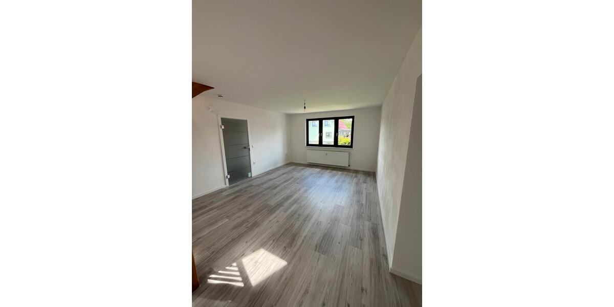 Etagenwohnung Uder - 3 Zimmer, 90 m&sup2;, 720&euro; | Angebot:24859577