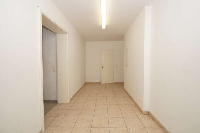 Erweiterung möglich! Ladeneinheit mit 92m² im Waldstraßenviertel! 3 zimmer