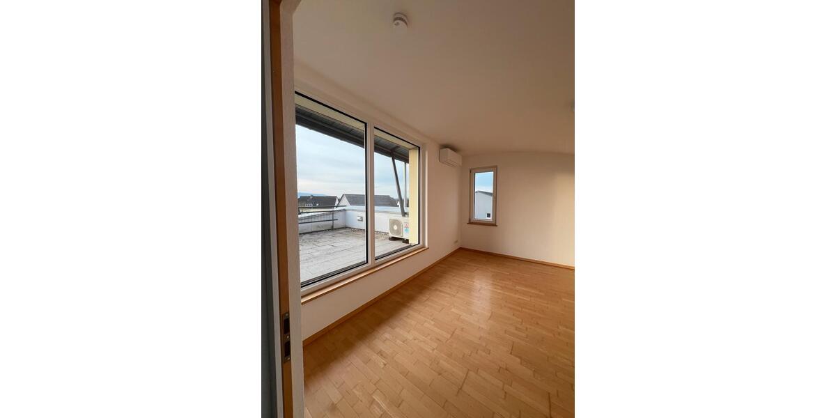 Etagenwohnung Lösnich - 4 Zimmer, 90 m&sup2;, 1.200&euro; | Angebot:22840569