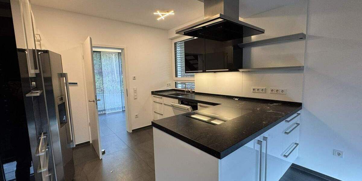 Einfamilienhaus Detmold Berlebeck - 7 Zimmer, 245 m&sup2;, 2.650&euro; | Angebot:24269204