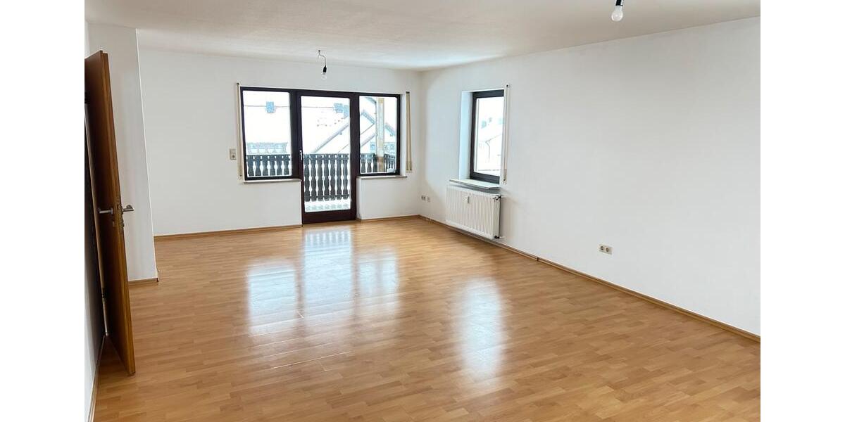 Erdgeschoßwohnung Treuchtlingen - 3 Zimmer, 90 m&sup2;, 890&euro; | Angebot:25063965