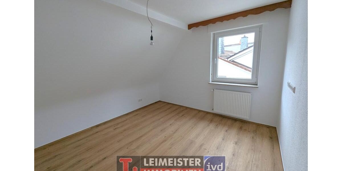 Frisch RENOVIERT - sofort einziehen! - 2,5-Zimmer-Obergeschosswohnung in Gailbach 2 zimmer