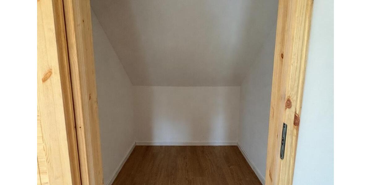 Dachgeschoßwohnung Rüdersdorf bei Berlin - 3 Zimmer, 70 m&sup2;, 1.100&euro; | Angebot:26618246