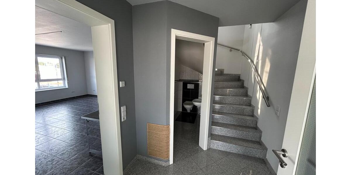 Gewerbeobjekt Philippsburg - 3 Zimmer, 1.520&euro; | Angebot:24723025