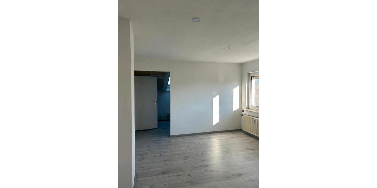 Dachgeschoßwohnung Edertal - 3 Zimmer, 70 m&sup2;, 450&euro; | Angebot:26652252