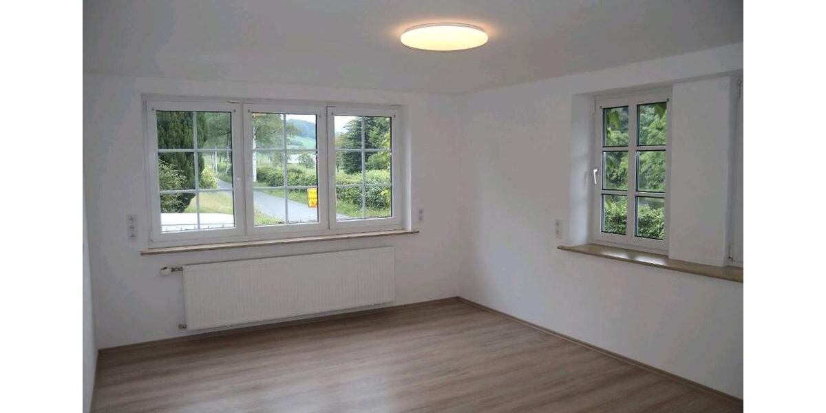 Etagenwohnung Schmallenberg - 3 Zimmer, 89 m&sup2;, 690&euro; | Angebot:26592536