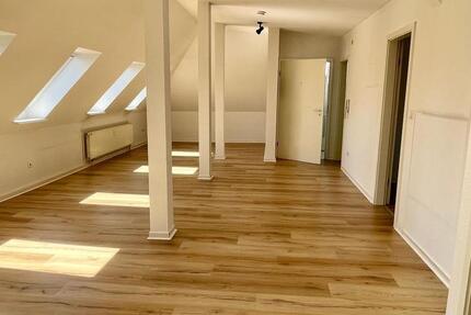 Wohnung Hildesheim - 2 Zimmer, 70 m&sup2;, 595&euro; | Angebot:26491370