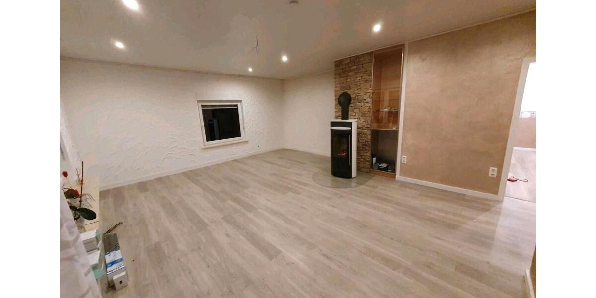 Erdgeschoßwohnung Büdingen - 4 Zimmer, 94 m&sup2;, 1.180&euro; | Angebot:24840576