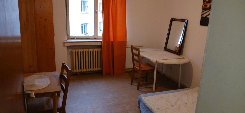 Wohnen auf Zeit Köln Lindenthal - 1 Zimmer, 24 m&sup2;, 490&euro; | Angebot:25678670