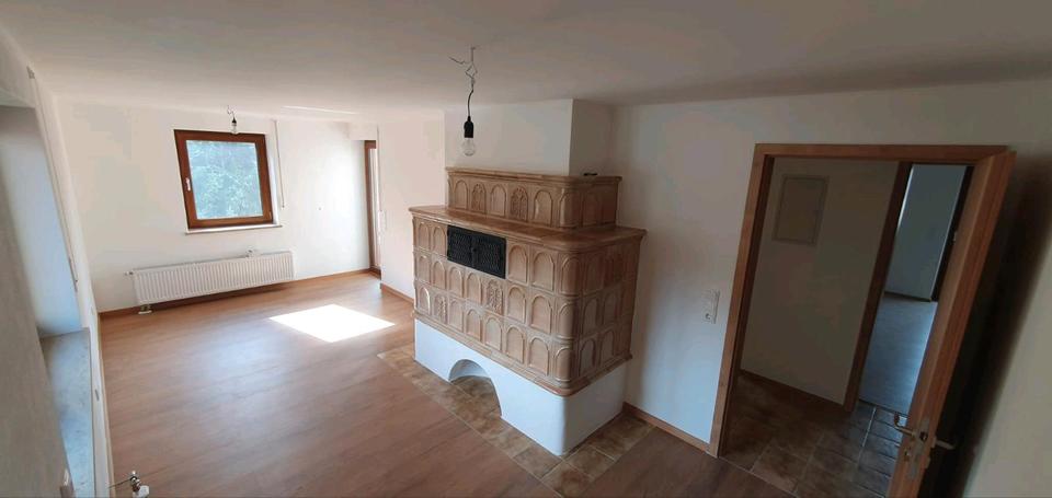 Etagenwohnung Zwiesel - 3 Zimmer, 100 m&sup2;, 800&euro; | Angebot:26327172