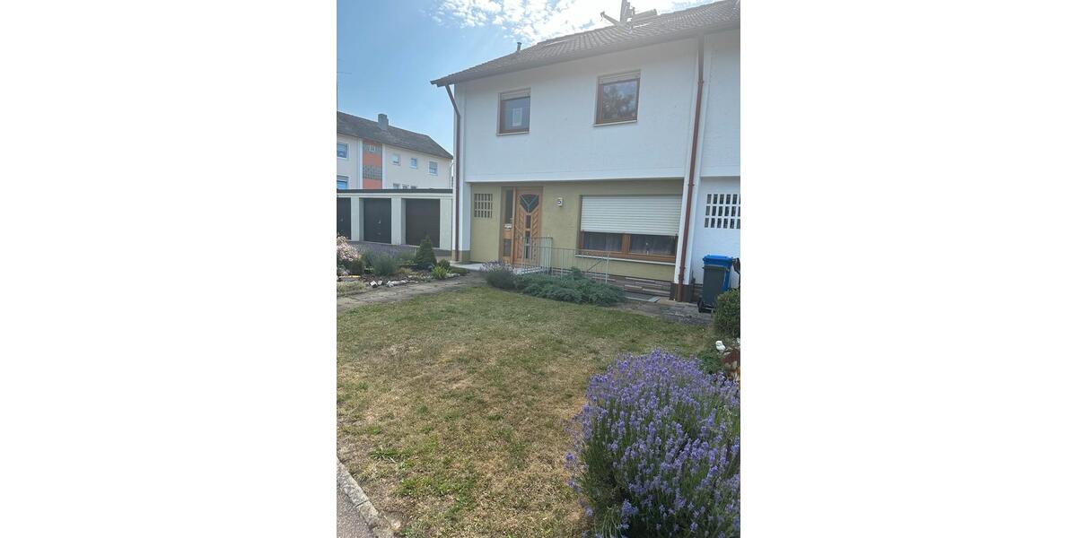 Reihenhaus Bopfingen - 5 Zimmer, 171 m&sup2;, 1.300&euro; | Angebot:25944491