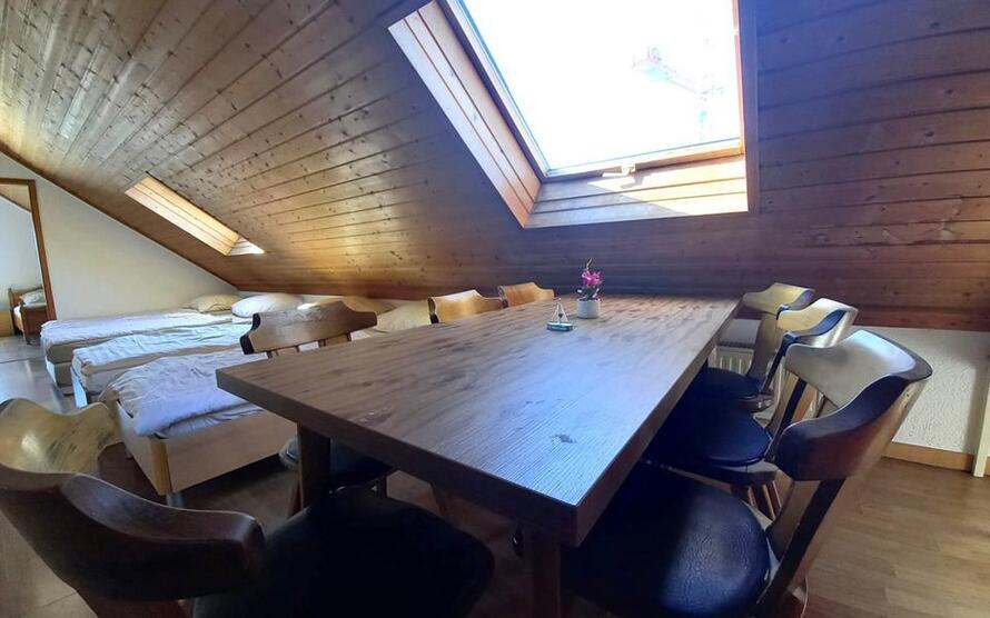 3-Zimmerwohnung mit Wlan, 2 Schlafzimmer, Wohn-Schlafzimmer, Küche, DuscheWc zimmer