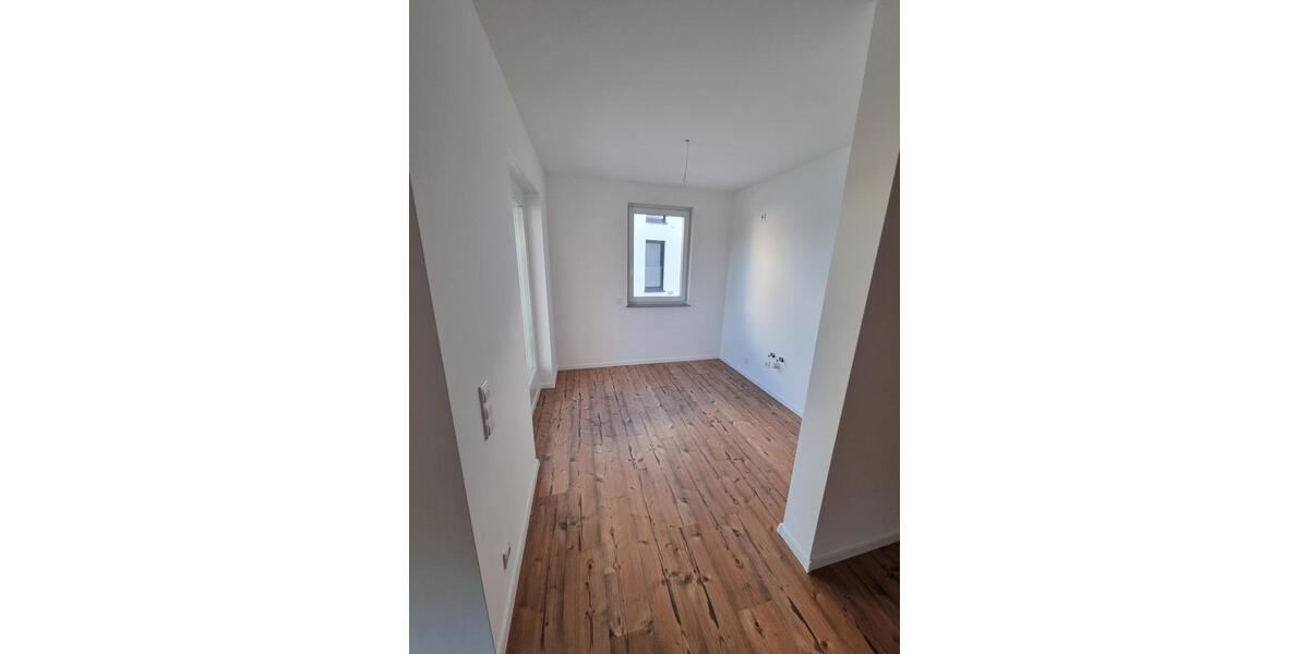 Etagenwohnung Trier Feyen-Weismark - 3 Zimmer, 90 m&sup2;, 1.100&euro; | Angebot:23606150
