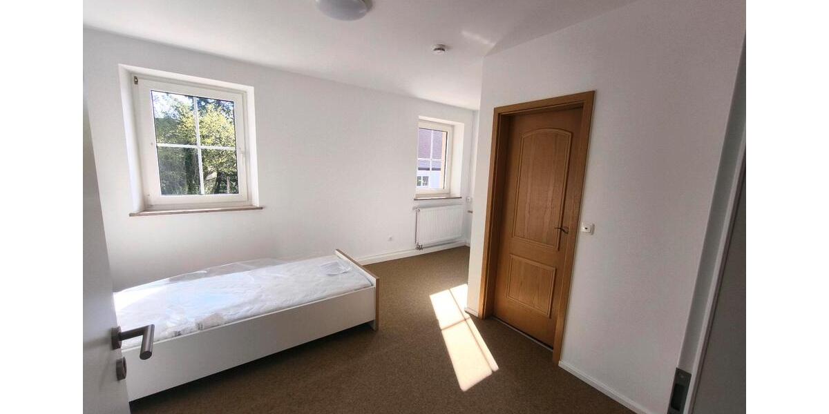 Etagenwohnung Burgoberbach - 1 Zimmer, 20 m&sup2;, 400&euro; | Angebot:26196407