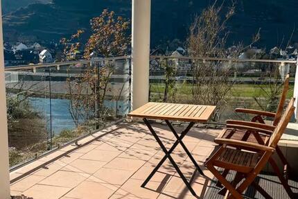 Möblierte Wohnung 80qm mit Moselpanorama Terrasse