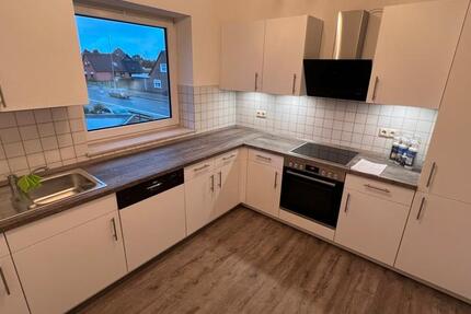 Wohnung 3 ZKB Garage großer Balkon