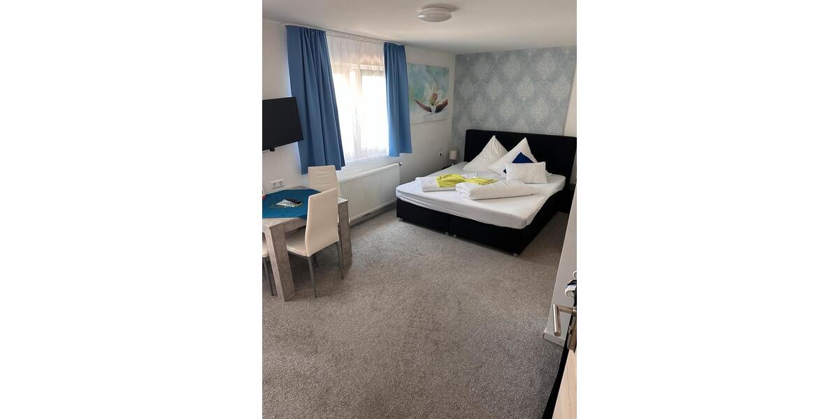 Wohnen auf Zeit Meckenbeuren - 7 Zimmer, 500&euro; | Angebot:23550881