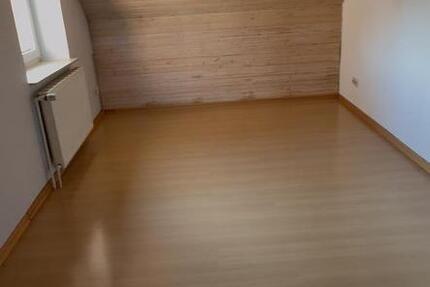 Wohnung Lehrte - 4 Zimmer, 102 m&sup2;, 900&euro; | Angebot:25179397