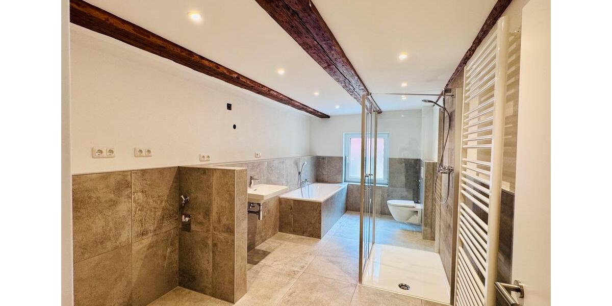 Etagenwohnung Kirchensittenbach - 5 Zimmer, 187 m&sup2;, 1.480&euro; | Angebot:26040539