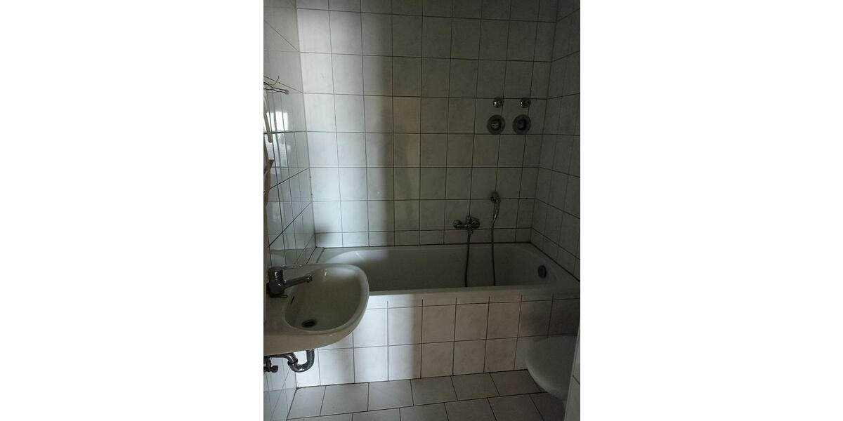 Etagenwohnung Limbach-Oberfrohna Oberfrohna - 4 Zimmer, 79 m&sup2;, 420&euro; | Angebot:21974615