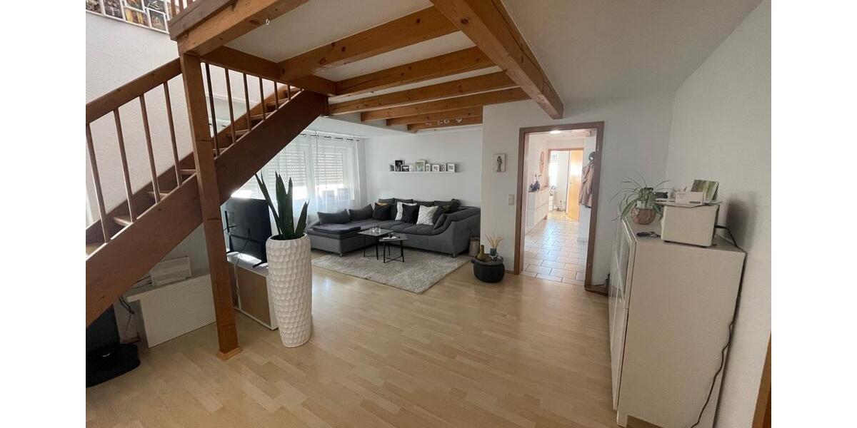 Dachgeschoßwohnung Laichingen - 5 Zimmer, 119 m&sup2;, 1.000&euro; | Angebot:26645507