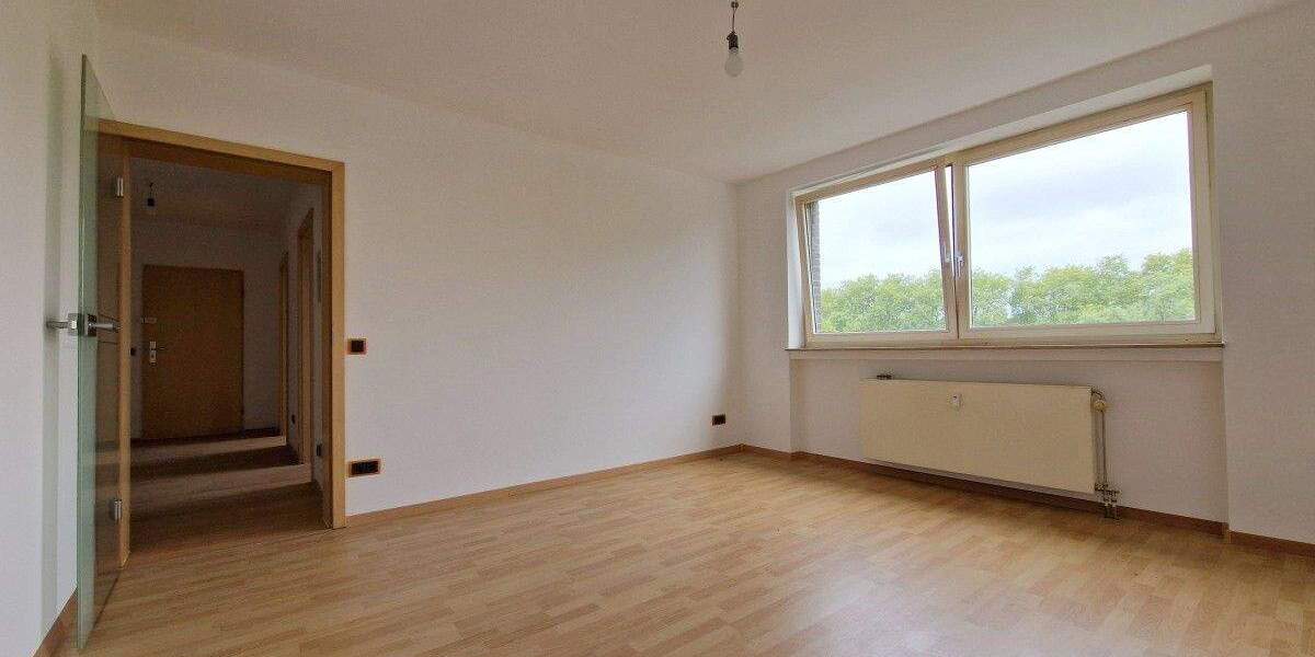 Komfortables Wohnen: Balkon, Tiefgarage, Pool & Sauna in Duisburg 3 zimmer