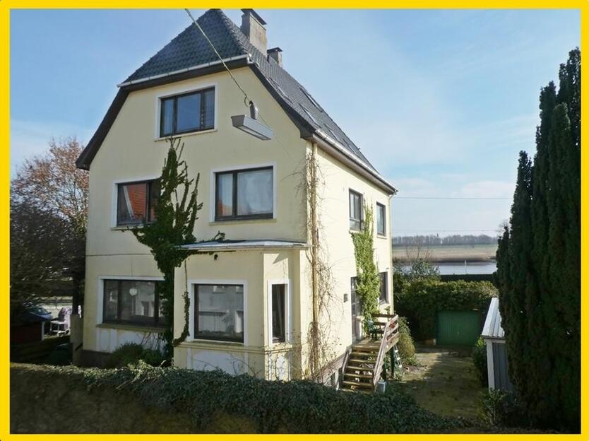 1 Möbliertes und frisch renoviertes (Studenten-) WG-Zimmer in ehemaliger Beluga-Villa mit tlw. Hunteblick! 1 x ab sofort 7 1 x ab 01.12.25 frei!