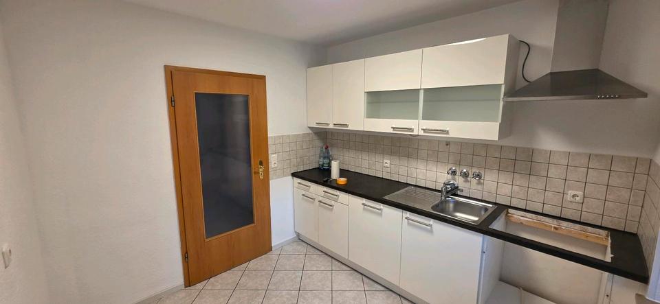Etagenwohnung Niederwerrn - 3 Zimmer, 85 m&sup2;, 800&euro; | Angebot:26334778
