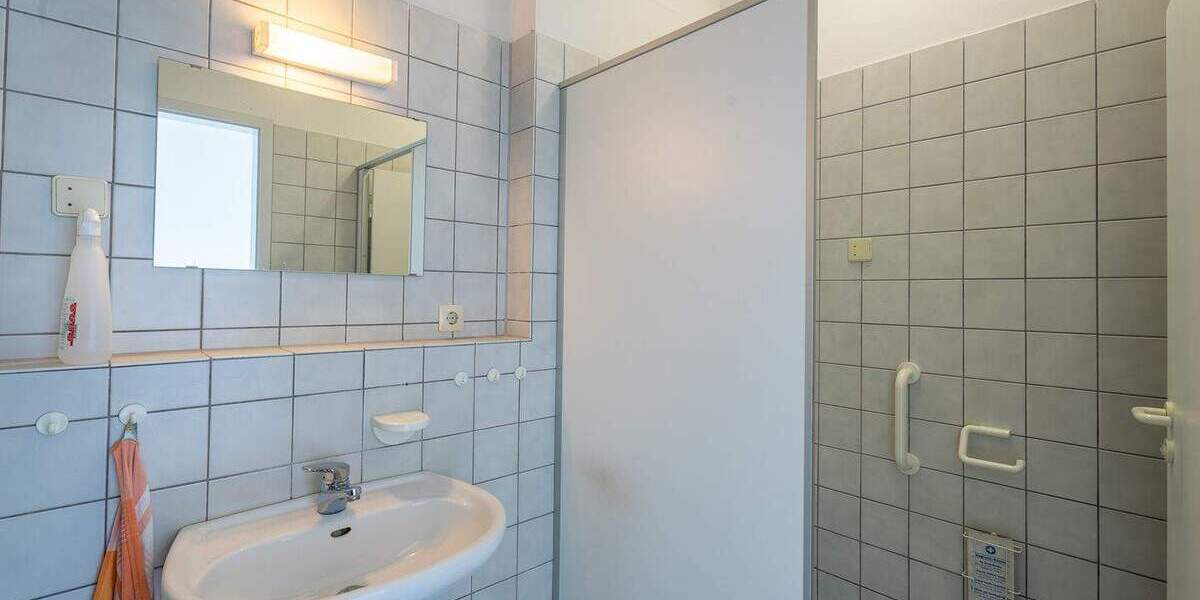 Gewerbeobjekt Göppingen Stadtgebiet - 8 Zimmer, 179 m&sup2;, 1.790&euro; | Angebot:25701145