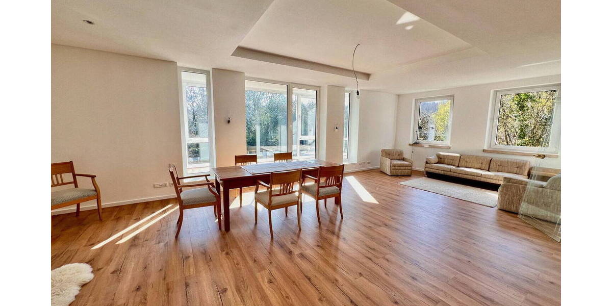 Einfamilienhaus Bielefeld Innenstadt - 9 Zimmer, 230 m&sup2;, 3.550&euro; | Angebot:26155754