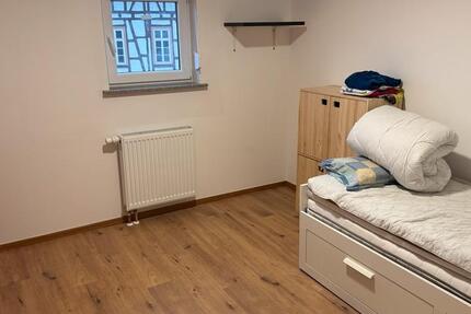 Wohnen auf Zeit Biebertal - 1 Zimmer, 12 m&sup2;, 385&euro; | Angebot:24678408