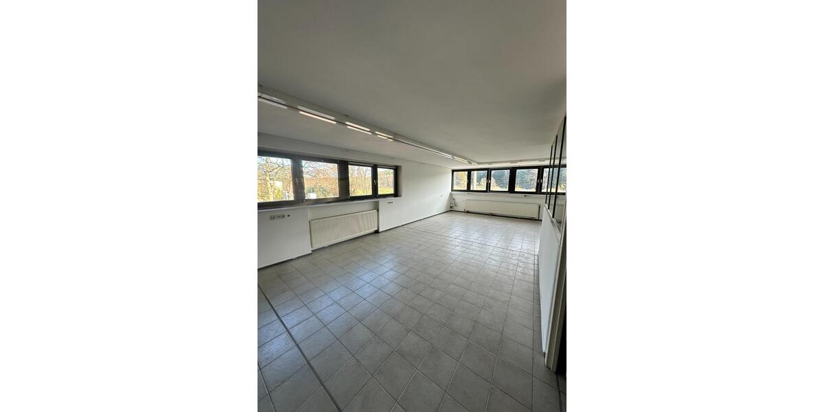 Einfamilienhaus Pleinfeld - 4 Zimmer, 200 m&sup2;, 1.400&euro; | Angebot:25408445