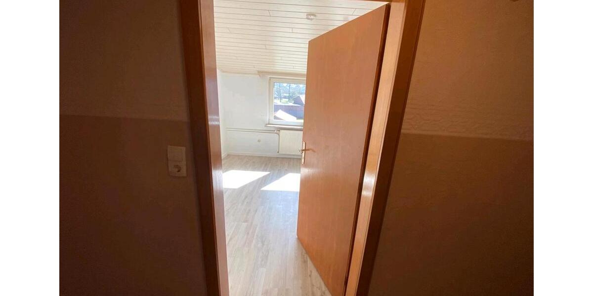 Etagenwohnung Apen - 4 Zimmer, 110 m&sup2;, 900&euro; | Angebot:25919874