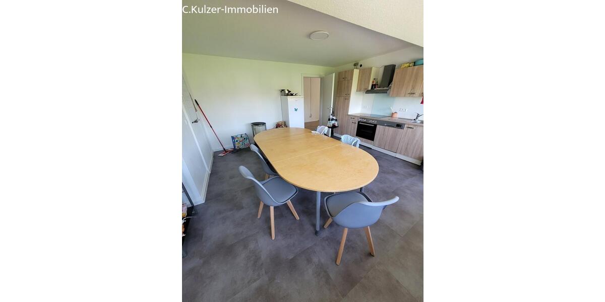 Dachgeschoßwohnung Lörrach - 1 Zimmer, 15 m&sup2;, 360&euro; | Angebot:25057339