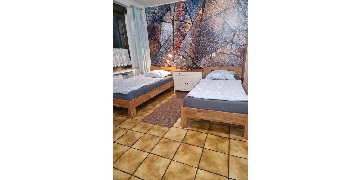 Wohnen auf Zeit Moers Rheinkamp - 15 Zimmer, 15 m&sup2;, 55&euro; | Angebot:24354602