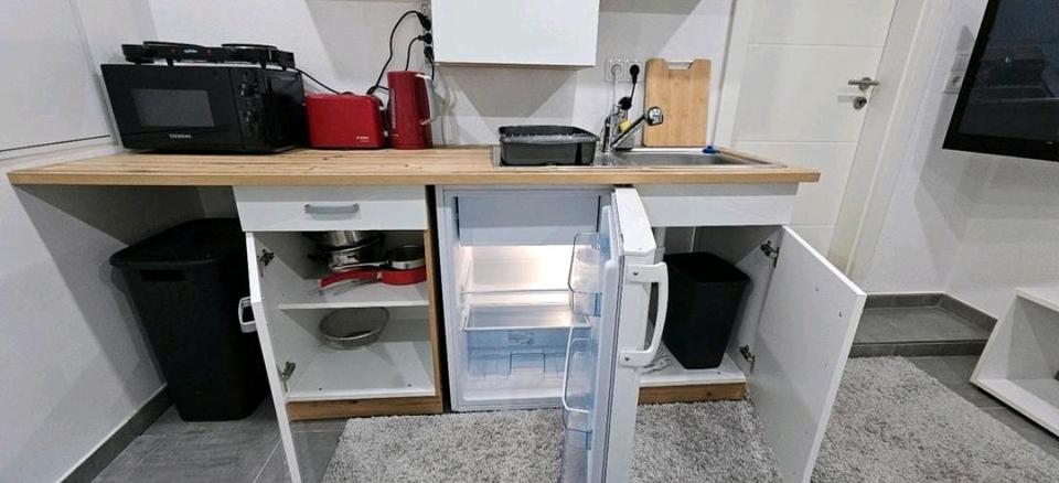 Wohnen auf Zeit Troisdorf - 1 Zimmer, 14 m&sup2;, 550&euro; | Angebot:25057836