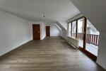 Renovierte Dachgeschosswohnung mit Balkon im Herzen der Altstadt 3 zimmer