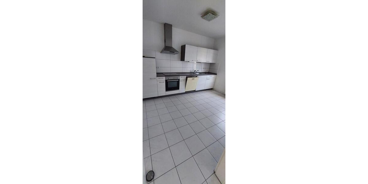Dachgeschoßwohnung Celle - 5 Zimmer, 125 m&sup2;, 1.000&euro; | Angebot:26634957