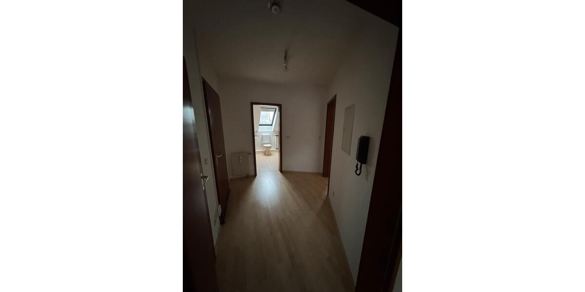2 Zimmer Wohnung Heilsbronn Keller Balkon Bahnhof nähe 2 zimmer