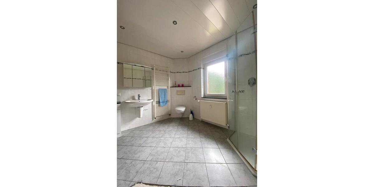 Dachgeschoßwohnung Stadthagen - 5 Zimmer, 126 m&sup2;, 1.200&euro; | Angebot:24868051